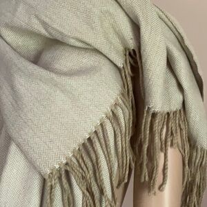 Scarf Throw Pashmina Beige White Tweed Herringbone Pattern
